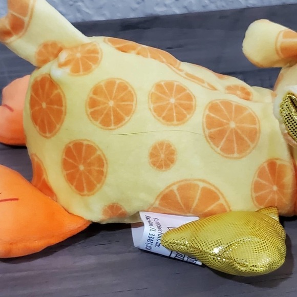 Cutetitos Fruititos Series 4 Hootito Owlito Fruity Orange Plush 8" - Picture 10 of 10